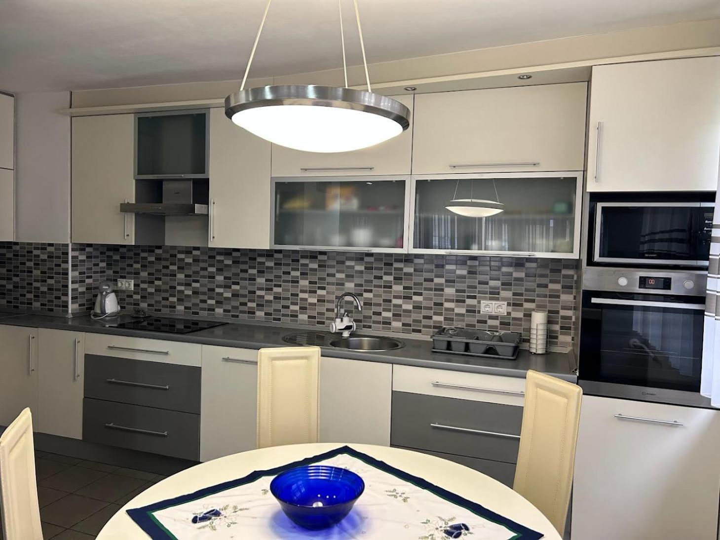 Tina Apartment คาร์โลวัตส์ ภายนอก รูปภาพ