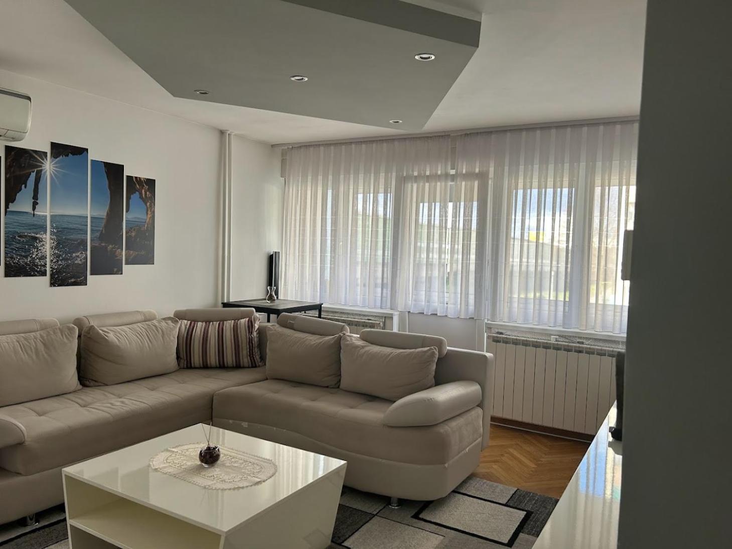 Tina Apartment คาร์โลวัตส์ ภายนอก รูปภาพ