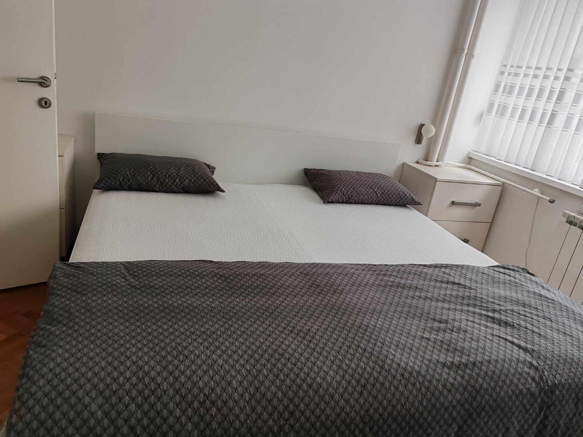 Tina Apartment คาร์โลวัตส์ ภายนอก รูปภาพ